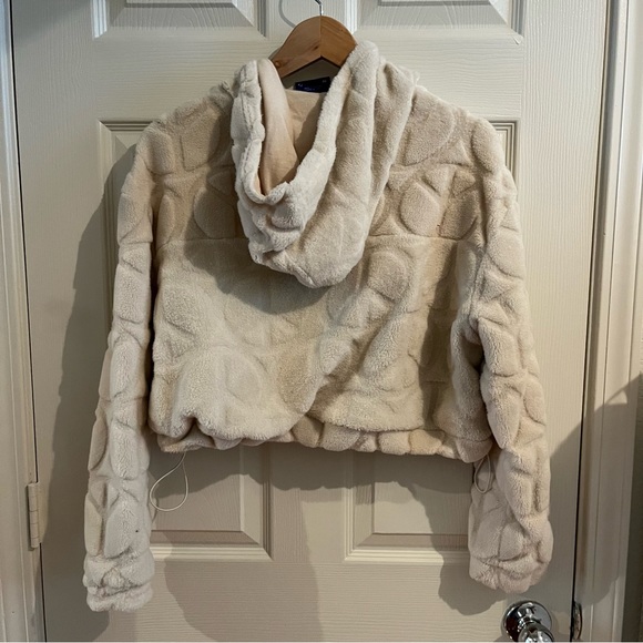 Fuzzy Jacket - Picture 2 of 3